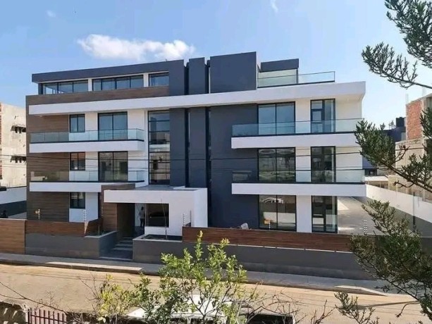 arrenda-se-luxuoso-apartamento-t3-no-solar-triunfo-novo-big-3