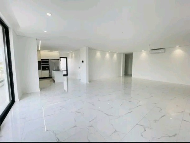 arrenda-se-luxuoso-apartamento-t3-no-solar-triunfo-novo-big-0