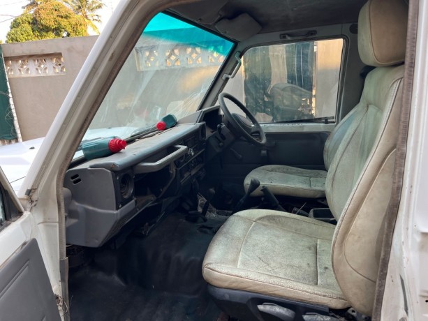 toyota-landcruiser-hz-2010-big-2