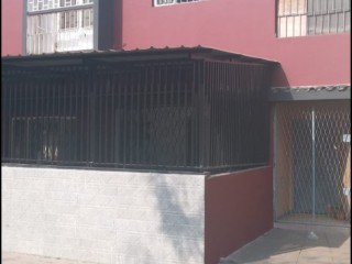 vende-se-flat-unica-num-predio-curto