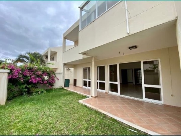 arrenda-se-magnifica-moradia-t41-no-condominio-aysha-garden-no-triunfo-big-0