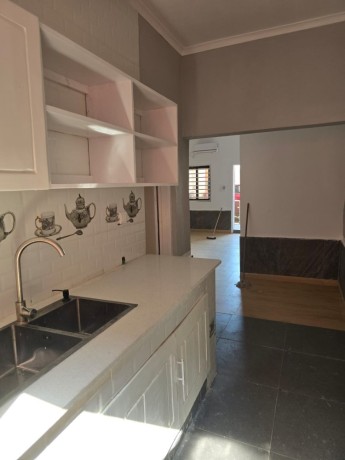 arrenda-se-um-apartamento-tipo-2-no-hulene-na-berma-da-estrada-big-2