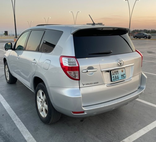 toyota-vanguard-big-3