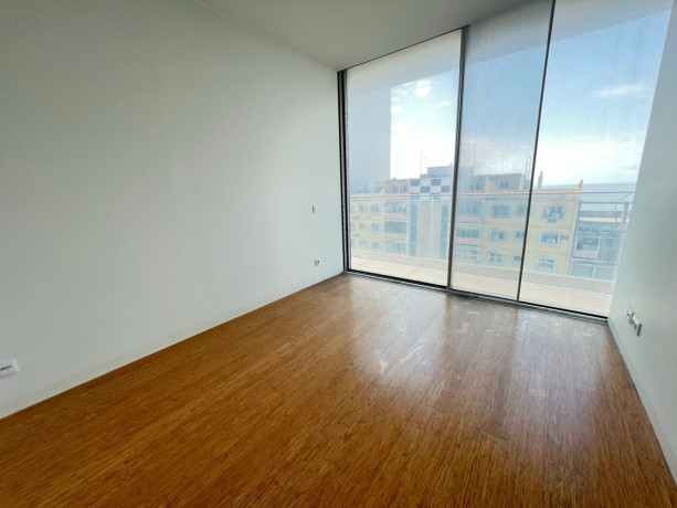 platinum-residence-vende-se-luxuoso-apartamento-t3-com-vista-ao-mar-big-3