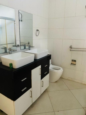 vende-se-uma-duplex-tipo-4-em-magoanine-big-2
