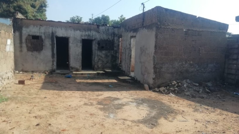 vende-se-um-espaco-no-bairro-de-laulane-big-4