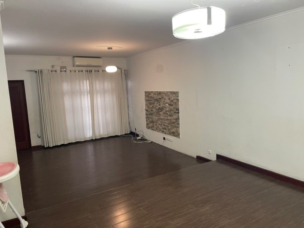 vende-se-uma-casa-tipo-3-em-magoanine-big-2