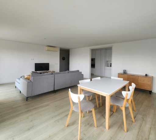 arrenda-se-luxuoso-apartamento-t3-mobilado-no-condominio-polana-residence-big-0
