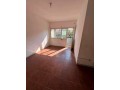 vende-se-apartamento-t2-no-bairro-central-olof-palm-small-3