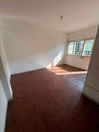vende-se-apartamento-t2-no-bairro-central-olof-palm-big-2