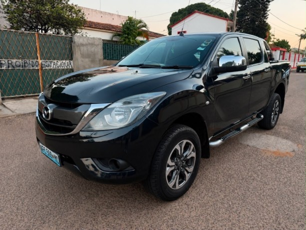 mazda-bt50-2016-manual-motor-22-90000km-big-1