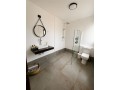 vende-se-luxuosa-moradia-t5-no-triunfo-velho-small-4