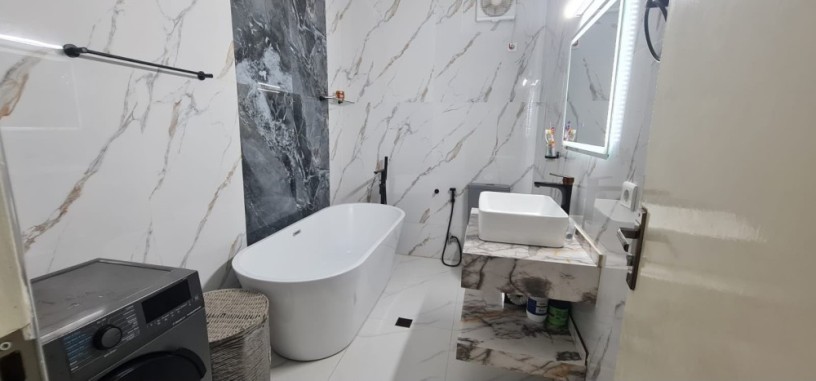 vende-se-luxuoso-apartamento-t3-numa-praceta-polana-big-2