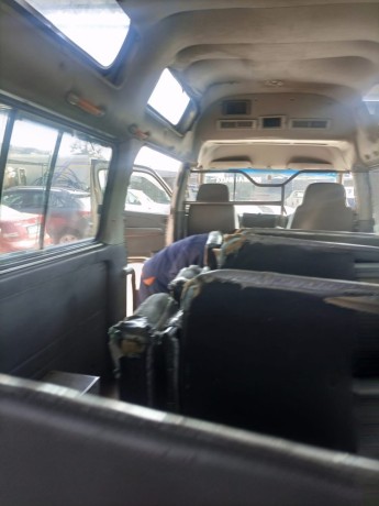 nissan-caravan-big-4