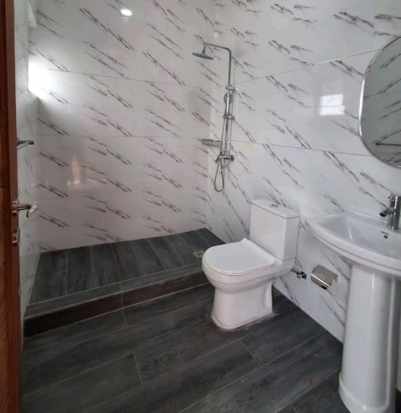 vende-se-uma-casa-tipo-3-big-1