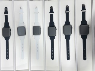 apple-watch-se-44mm-2nd-generation-apenas-caixa-aberta