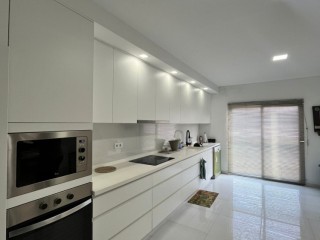vende-se-super-apartamento-t3-moderno-luxuoso-no-triunfo-condominio-lif-dona-alice