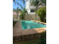 arrenda-se-super-moradia-triplex-t5-no-condominio-karibu-av-marginal-small-4