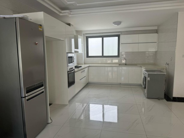 arrenda-se-super-moradia-triplex-t5-no-condominio-karibu-av-marginal-big-0