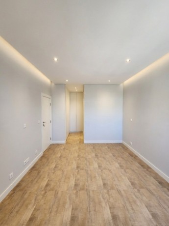 vende-se-apartamento-luxuoso-t3-no-triunfo-em-boa-zona-no-condominio-suit-big-2