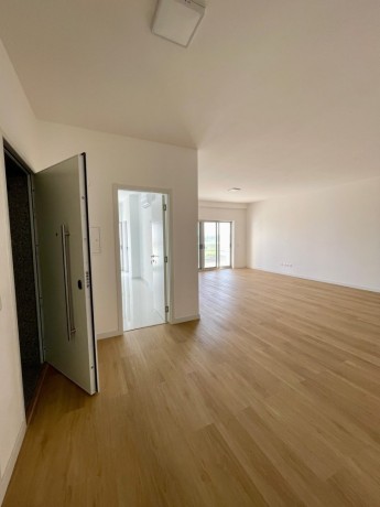 vende-se-luxuoso-apartamento-t3-no-condominio-new-lif-no-triunfo-dona-alice-big-4