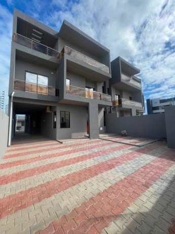 vende-se-uma-moradia-t6-na-costa-do-sol-mapulene-ak-big-0