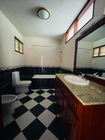vende-se-magnifica-moradia-com-15-compartimentos-na-sommerschield-1-big-0