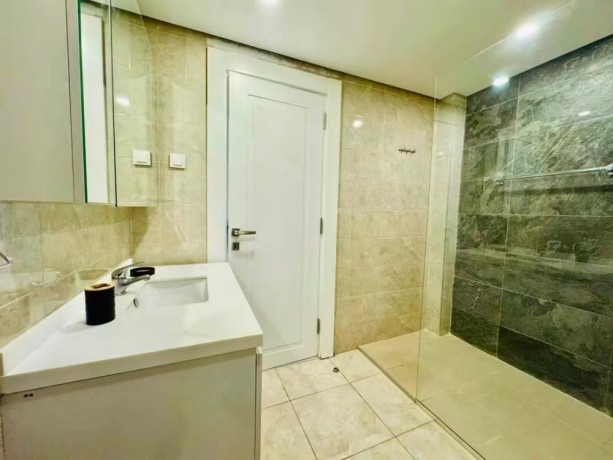 arrenda-se-luxuoso-apartamento-t2-mobilado-no-toprak-residence-big-3