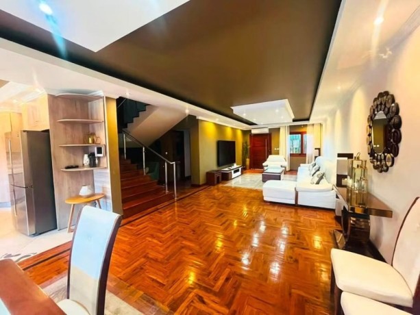 vende-se-magnifica-moradia-t41-no-triunfo-novo-big-3