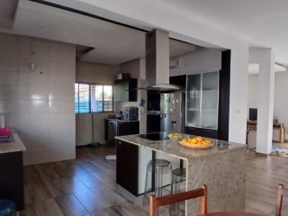 vendo-casa-moderna-t3-com-anexo-no-condominio-malhampsene