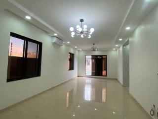 vende-se-uma-moradia-t6-na-costa-do-sol-mapulene-entrada-do-ak