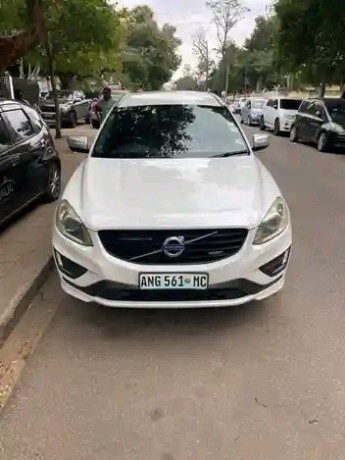 vende-se-volvo-xc60-2016-big-4
