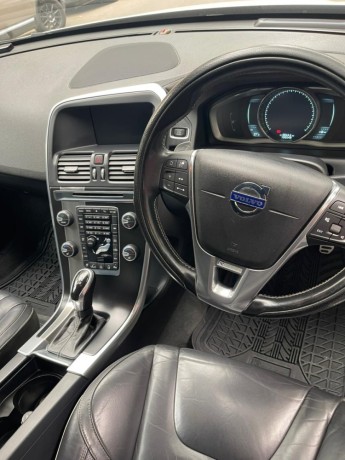 vende-se-volvo-xc60-2016-big-3