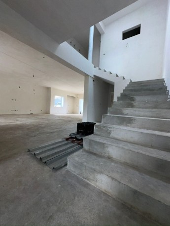 vende-se-uma-moradia-t4-na-cidade-de-maputo-triunfo-big-3