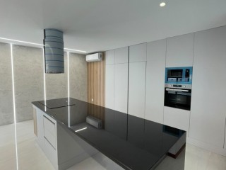 vende-se-luxuosa-moradia-t41-na-sommerschield-ii-cafe-sol