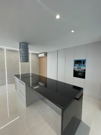 vende-se-luxuosa-moradia-t41-na-sommerschield-ii-cafe-sol-big-0