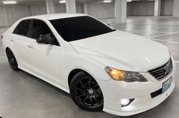 toyota-mark-x-sport-big-3