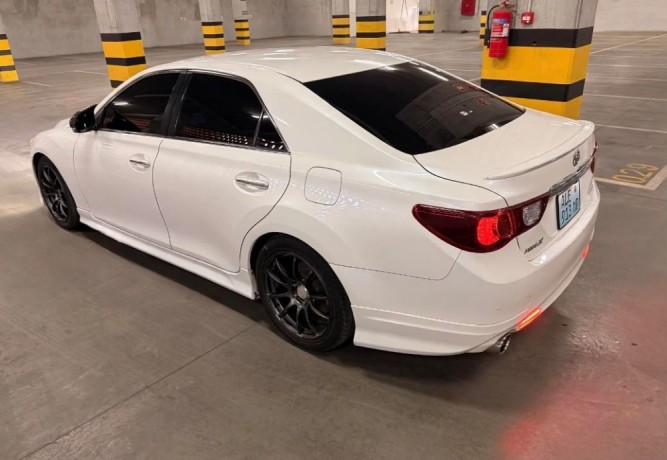 toyota-mark-x-sport-big-0
