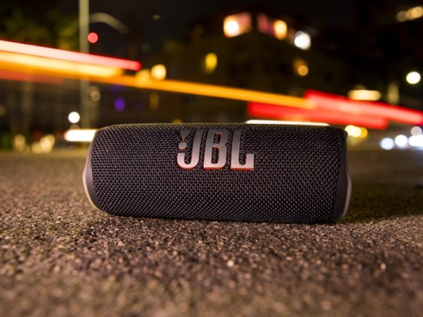 jbl-flip-7-big-1