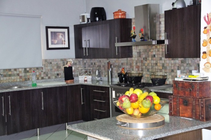 vende-se-magnifica-vivenda-t4-na-matola-big-2
