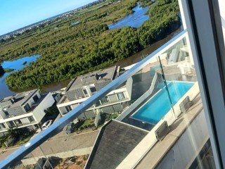 arrenda-se-luxuoso-apartamento-t1-mobilado-no-deco-assos-av-marginal