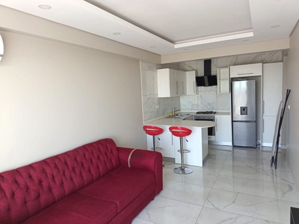 arrenda-se-luxuoso-apartamento-t1-mobilado-no-deco-assos-av-marginal-big-4