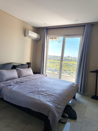 arrenda-se-luxuoso-apartamento-t1-mobilado-no-deco-assos-av-marginal-big-2