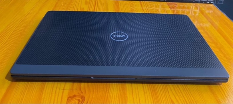 dell-latitude-7300-big-1
