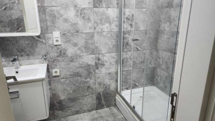 luxuoso-apartamento-t2-mobilado-no-polana-plaza-big-0