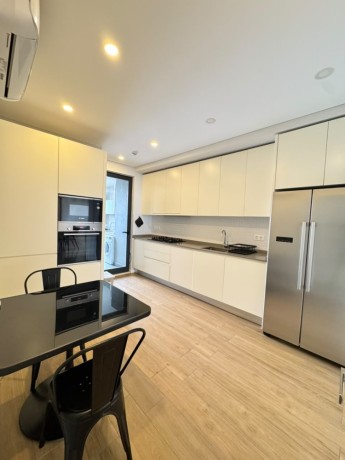 arrenda-se-luxuoso-apartamento-t3-mobilado-no-vicera-residence-big-1