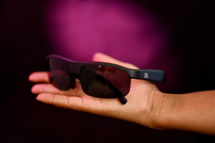 oculos-jbl-bluetooth-big-1
