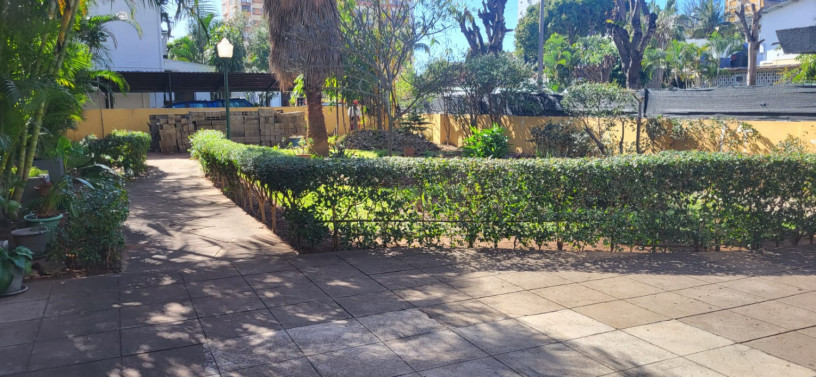 vende-se-moradia-t7-no-bairro-da-polana-big-0