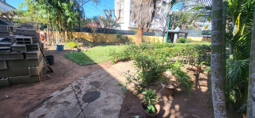 vende-se-moradia-t7-no-bairro-da-polana-big-3