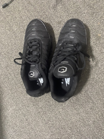 nike-air-max-plus-tn-triple-black-100-original-big-2